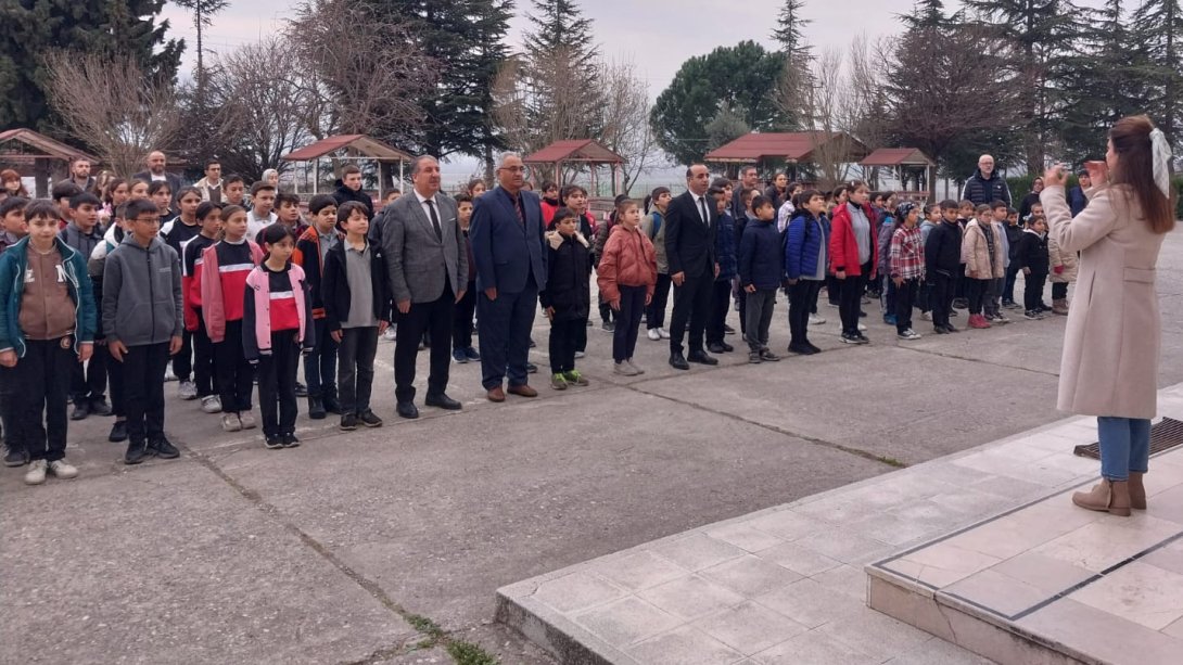 Müdürümüz Aysel Nadide Başar YBO İstiklal Marşı Törenine Katıldı