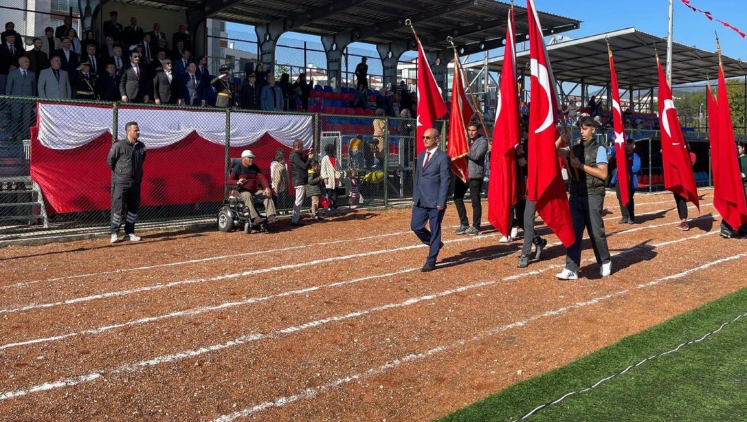 Cumhuriyeti'imizin 101. Yılı Çoşkuyla Kutlandı